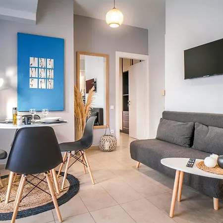 Acropolis Panorama Penthouse - Cozy Nest Apartment
